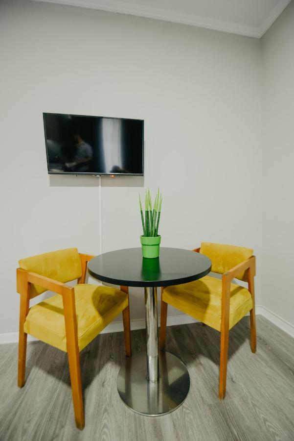 Bejart Apartment 1 ティラナ エクステリア 写真