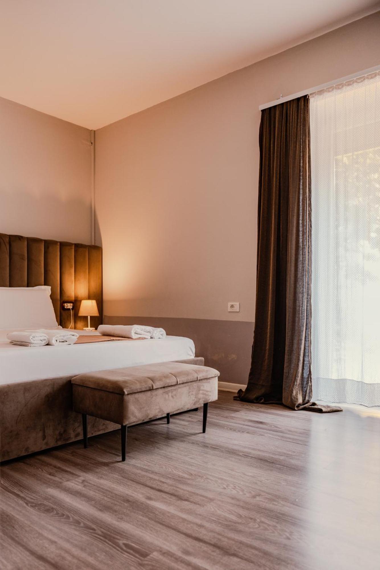 Bejart Apartment 1 ティラナ エクステリア 写真